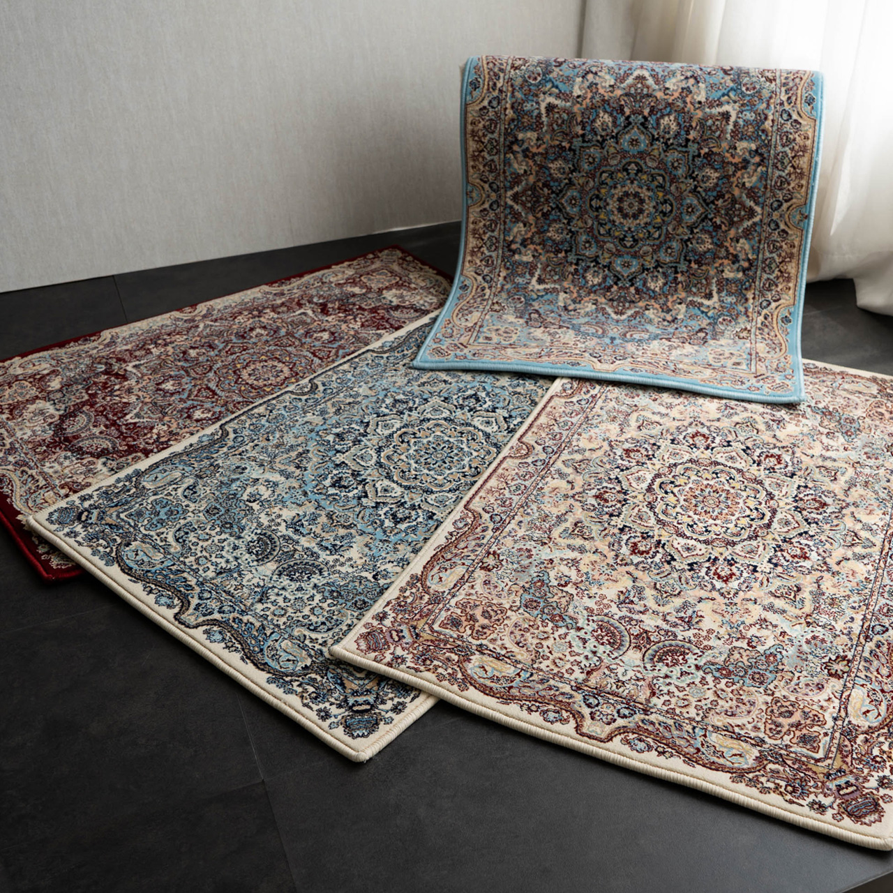 100万ノット/ウィルトン織りペルシャ絨毯/美しいブルー系の高級玄関マット