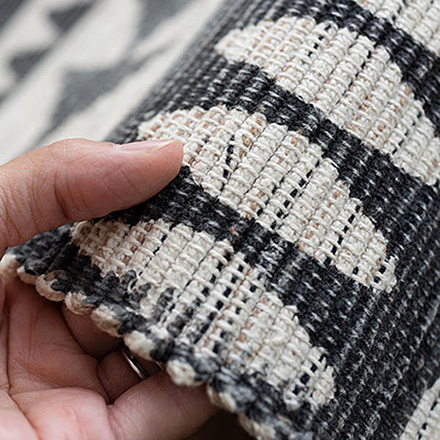 インド綿100% ネイティブデザインのコットンラグ 200x250 cm｜輸入絨毯 